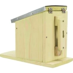 Réserve De Nourriture Pour écureuil - Trixie -Bird Supply Store reserve de nourriture pour ecureuil trixie 59607 trixie reserve de nourriture pour ecureuil avec toit ouvrant bois de pin impreg 2